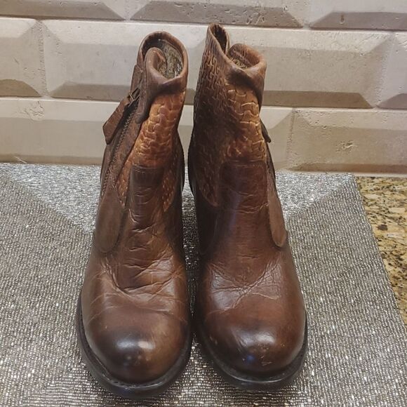 SONORA "Isabella" Genuine Leather Ankle Boots‎ - Picture 2 of 10